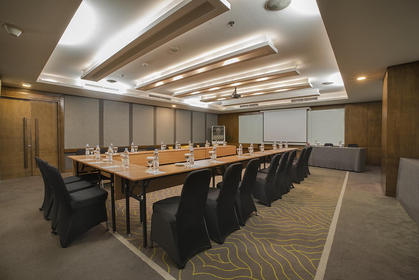 El Hotel Jakarta Kültér fotó