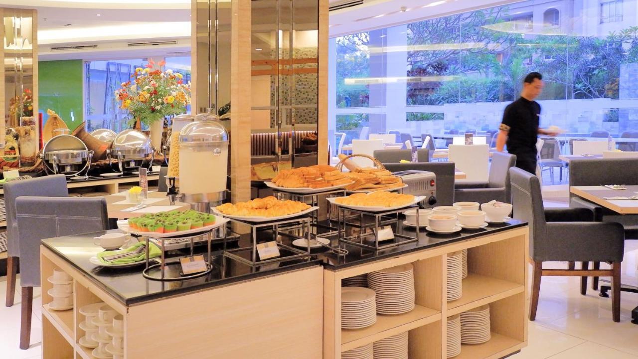 El Hotel Jakarta Kültér fotó