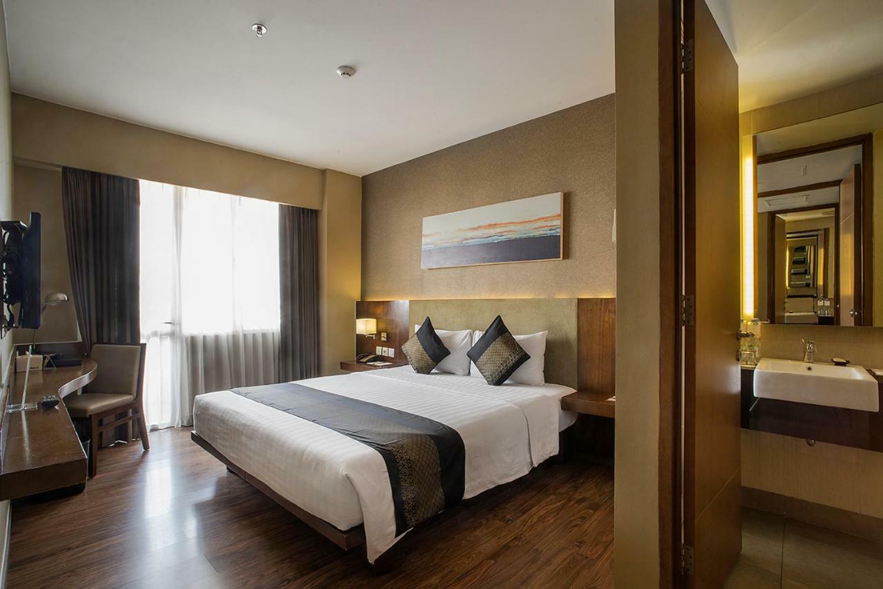 El Hotel Jakarta Kültér fotó